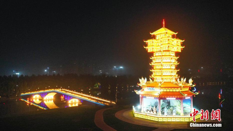 河北唐山丰南运河唐人街夜景如画