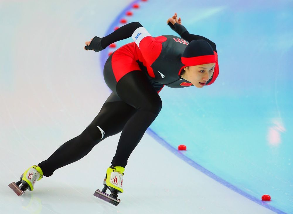 滑冰运动员张虹图片