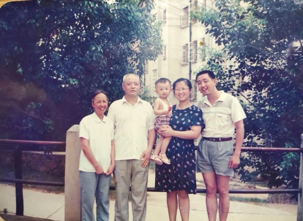 李汉俊外孙家庭入选全国首批教育世家,家族三代都曾任教武大