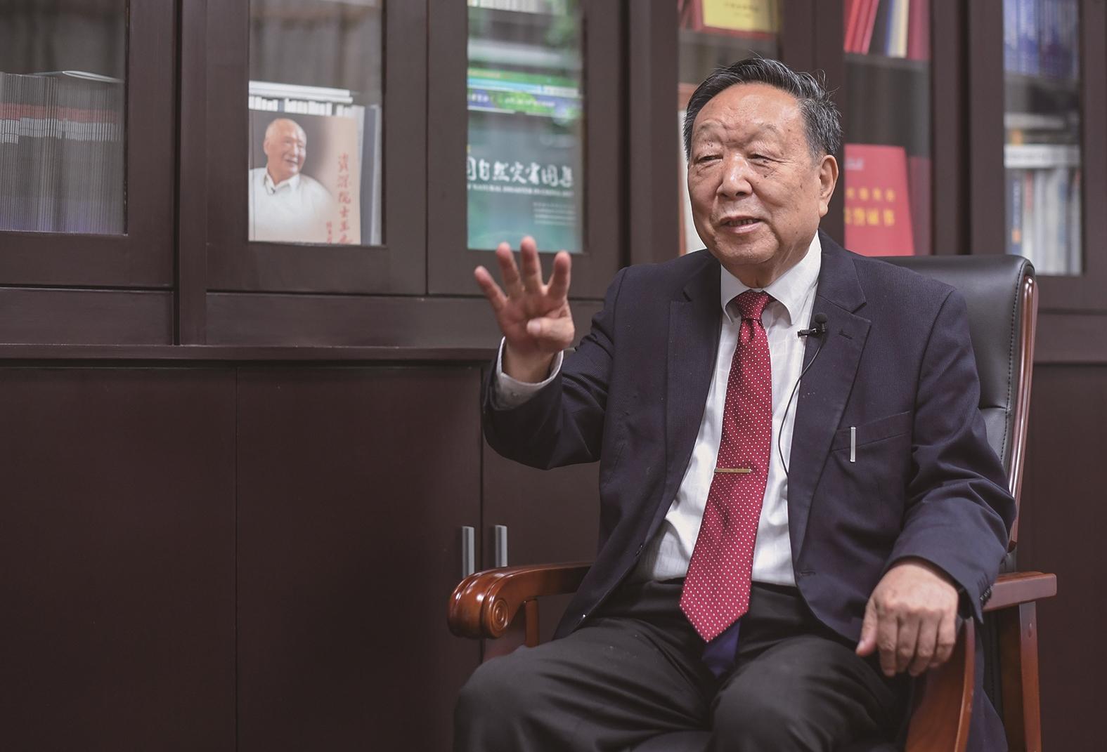 李德仁院士当选最美科技工作者 畅谈"大测绘"如何改变生活