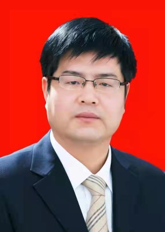 滕远东 重庆市城口县人大常委会主任,县委政法委书记近年来,重庆市