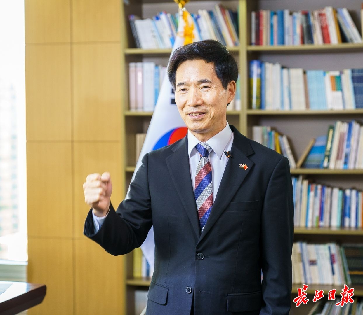 韩国驻武汉总领事馆总领事姜承锡:以武汉市的一员