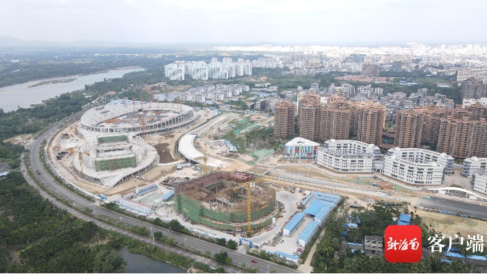 市报12月6日消息(记者 苏桂除 文/图)12月5日,记者从琼海文体中心项目