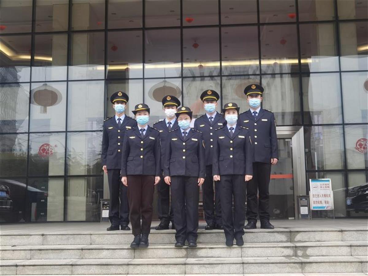湖北省药品监督管理局举行行政执法制式服装换装仪式