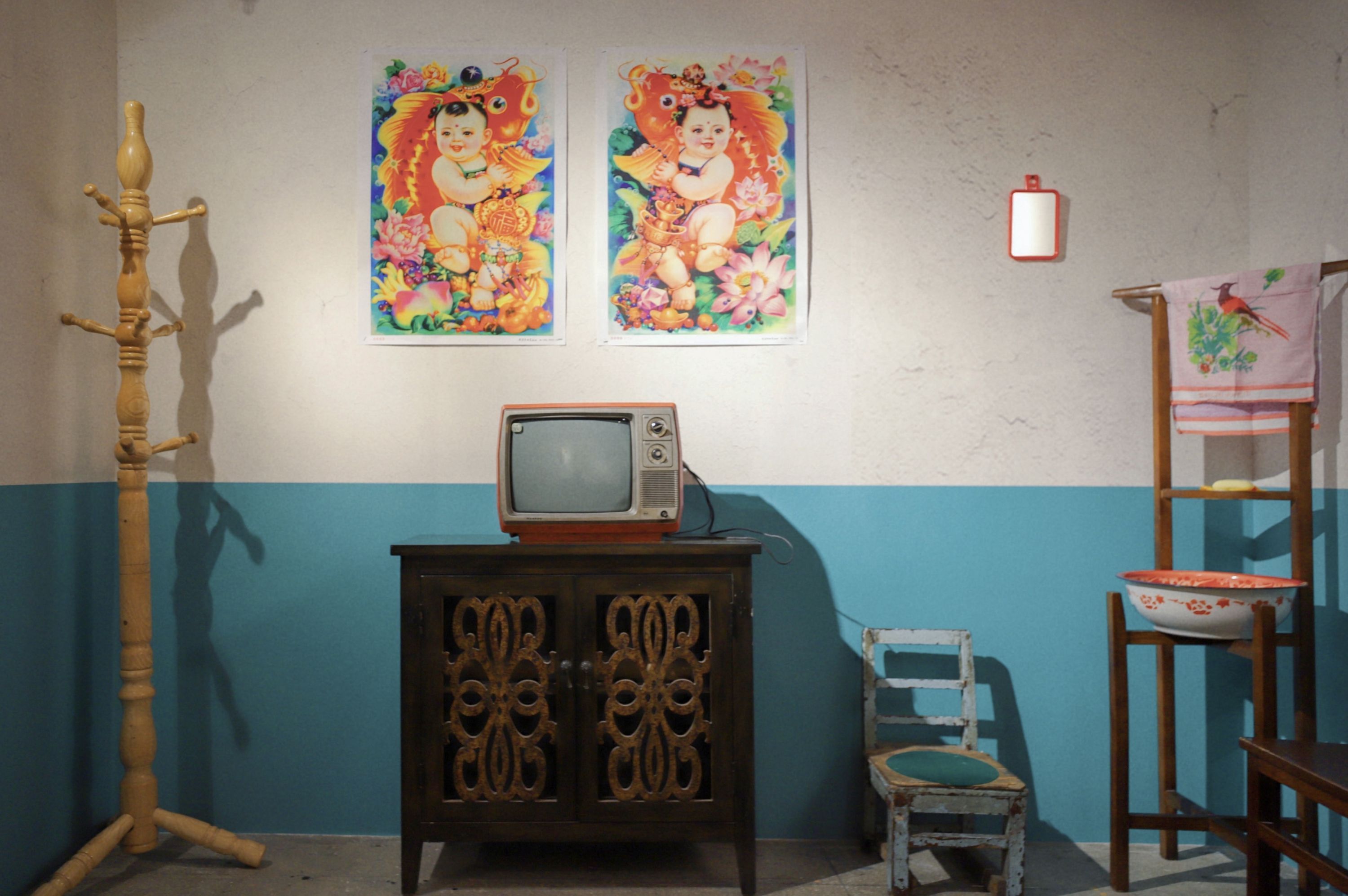 展览中特别开辟复原区域,还原展示二十世纪八十年代普通武汉人的家庭