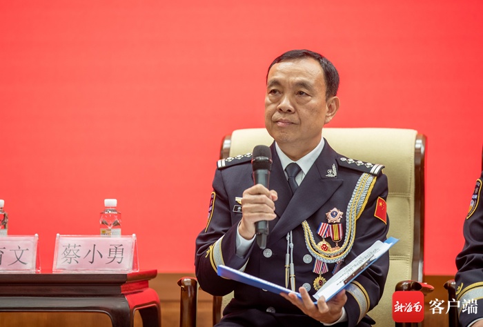 琼海市强制隔离戒毒所所长蔡小勇帮助戒毒人员戒毒瘾获新生