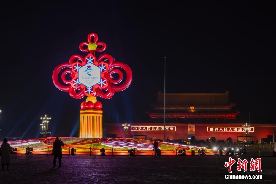 北京长安街点亮中国结