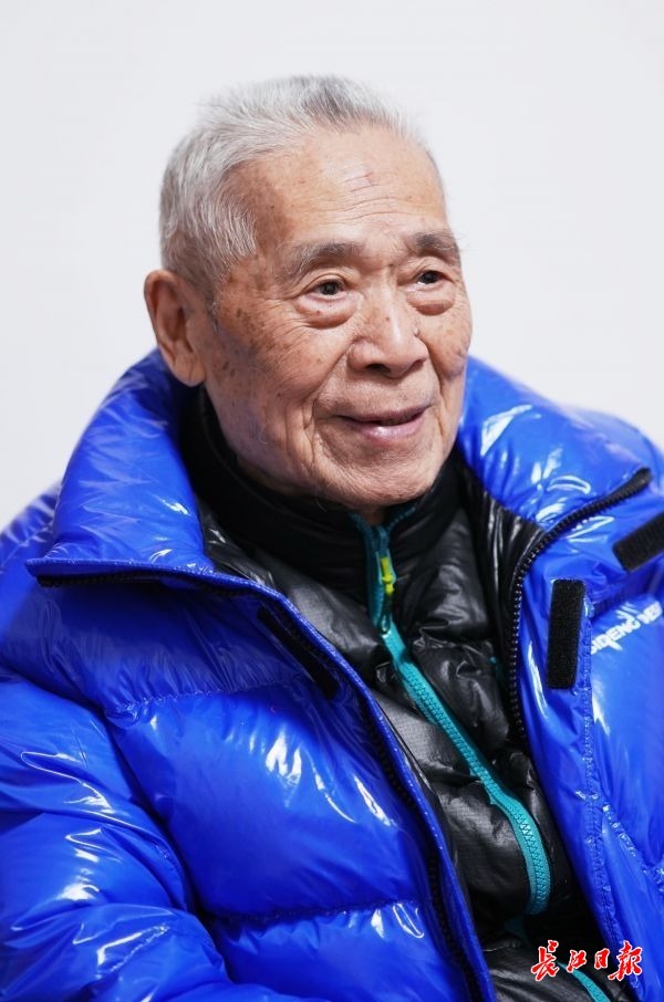 大地之子韩天芑翻天覆地都不足以形容百年变化