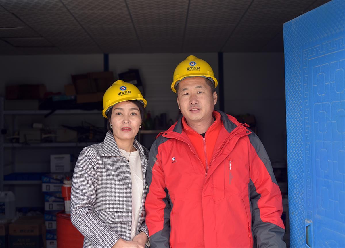 碾盘山工地:这对黑龙江夫妻,两度在湖北工地过年