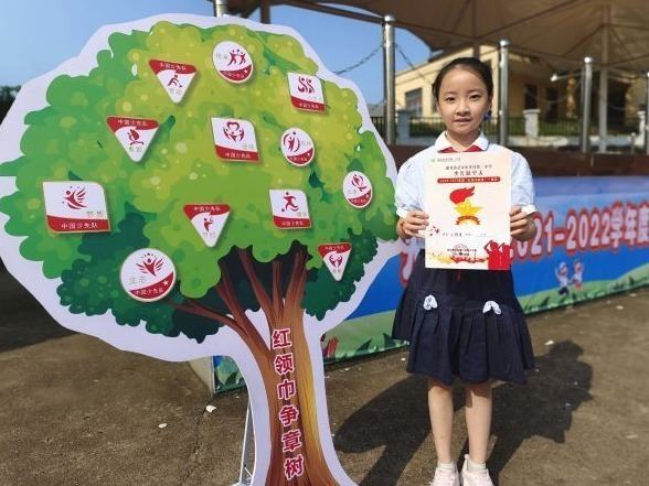 劳动章向阳章传承章还有小主人章67小学生在少先队活动中收获成长