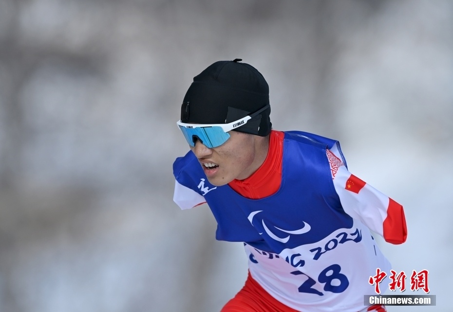 中國選手王晨陽獲殘奧越野滑雪男子中距離自由技術站姿項目冠軍