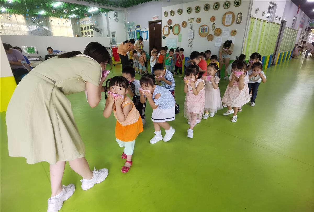 武汉都市桃源社区消防演练走进幼儿园
