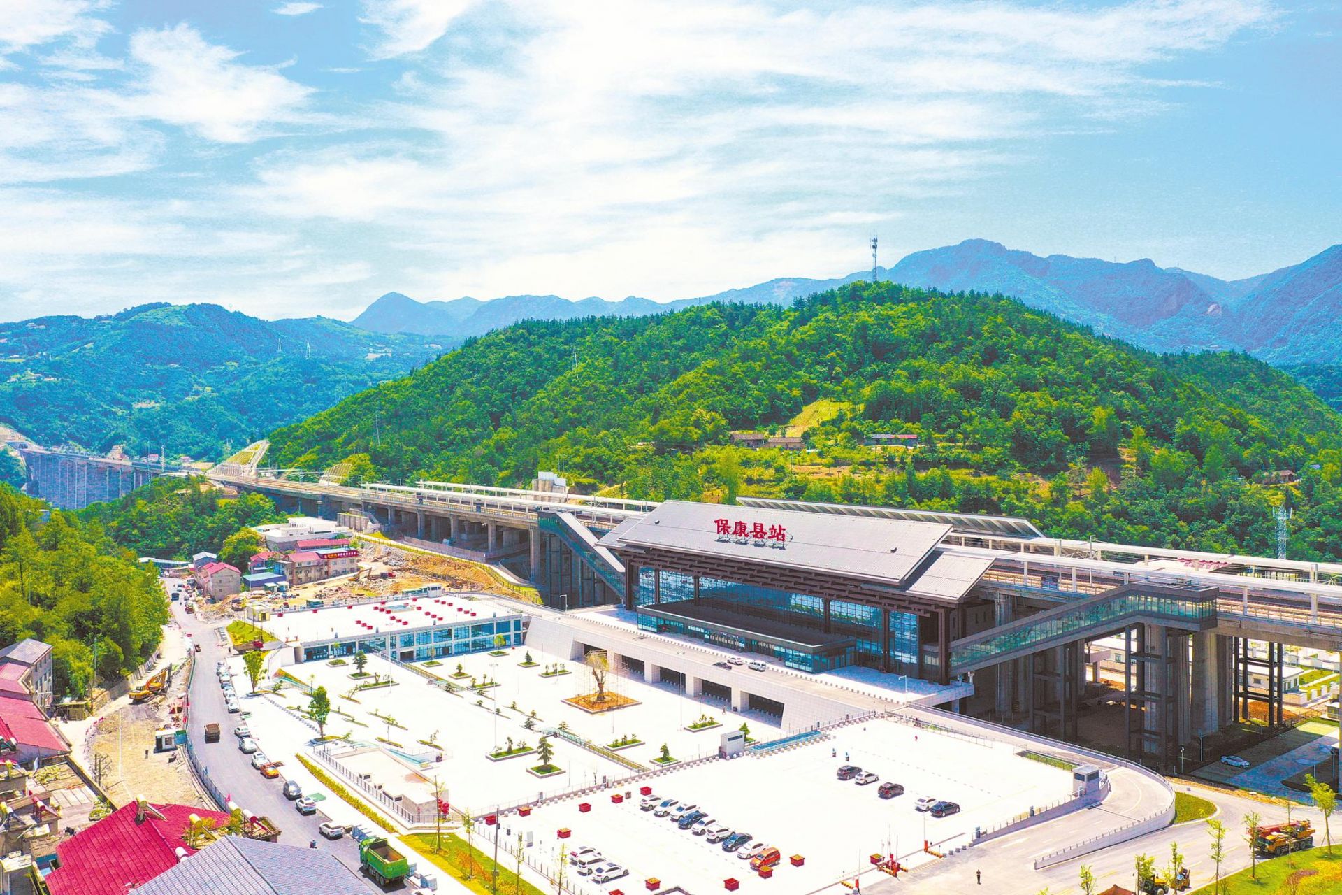 南漳保康跃入高铁时代