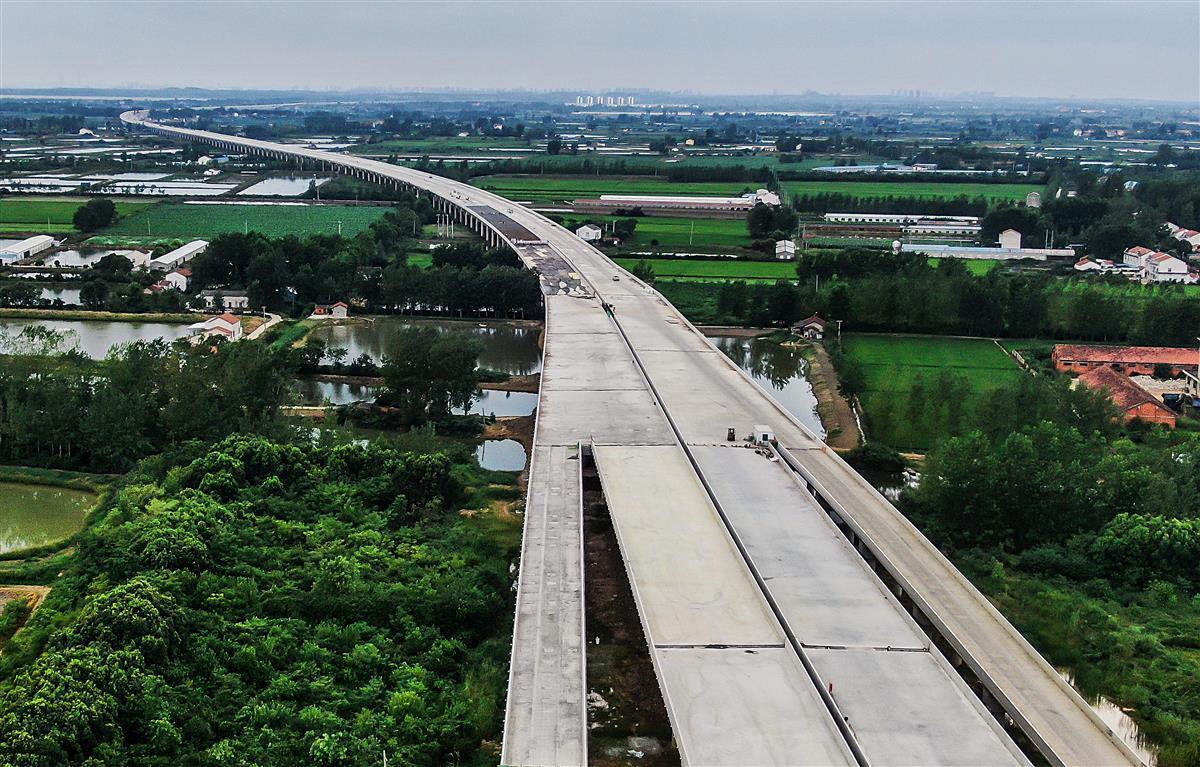 省重点工程g347武汉新洲段进入桥面铺装阶段-荆楚网-湖北日报网