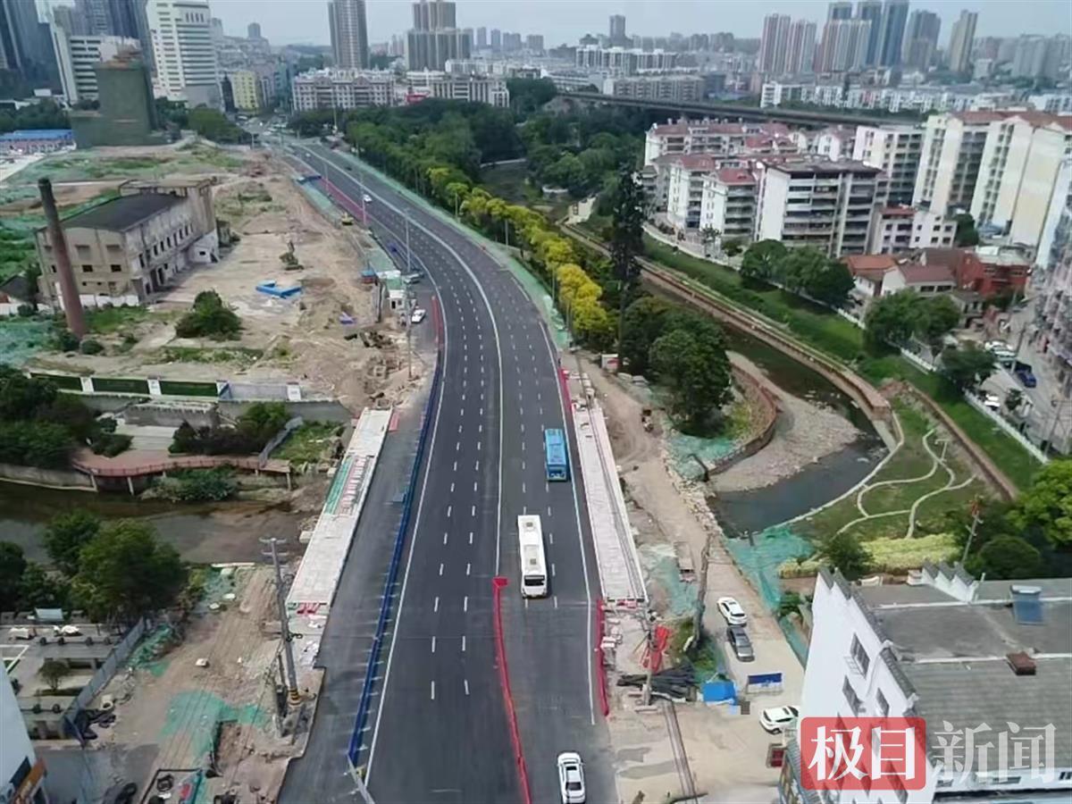 双向6车道扩建为8车道荆门白云大道荆门桥提前通车