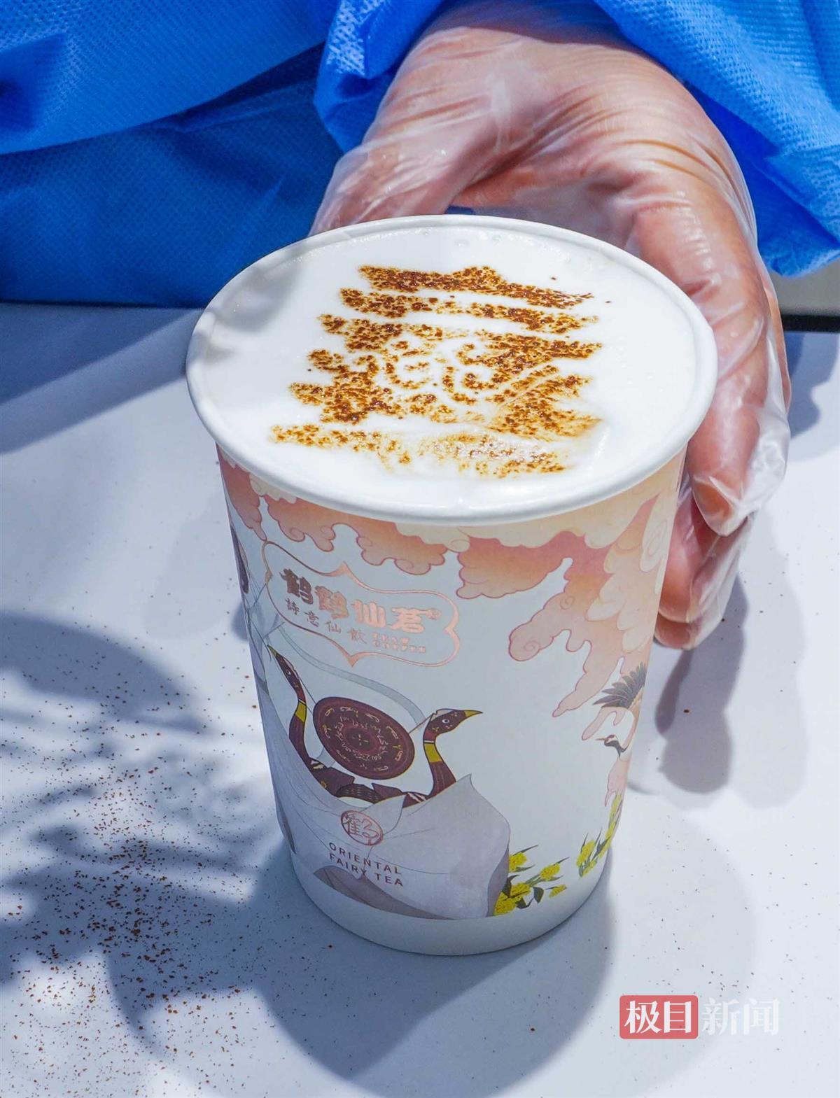 火出圈的黄鹤楼文创飞进武汉天河机场成网红打卡点