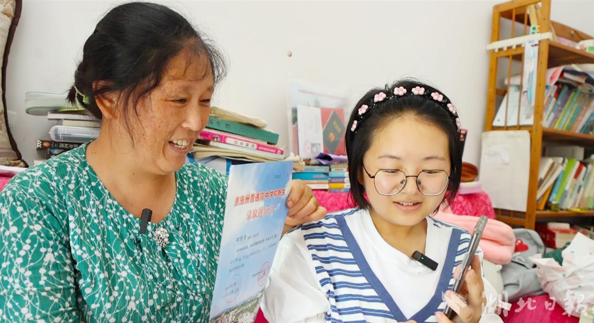 不负袁辉6年送教巴东玻璃娃娃田艳青考入省重点高中