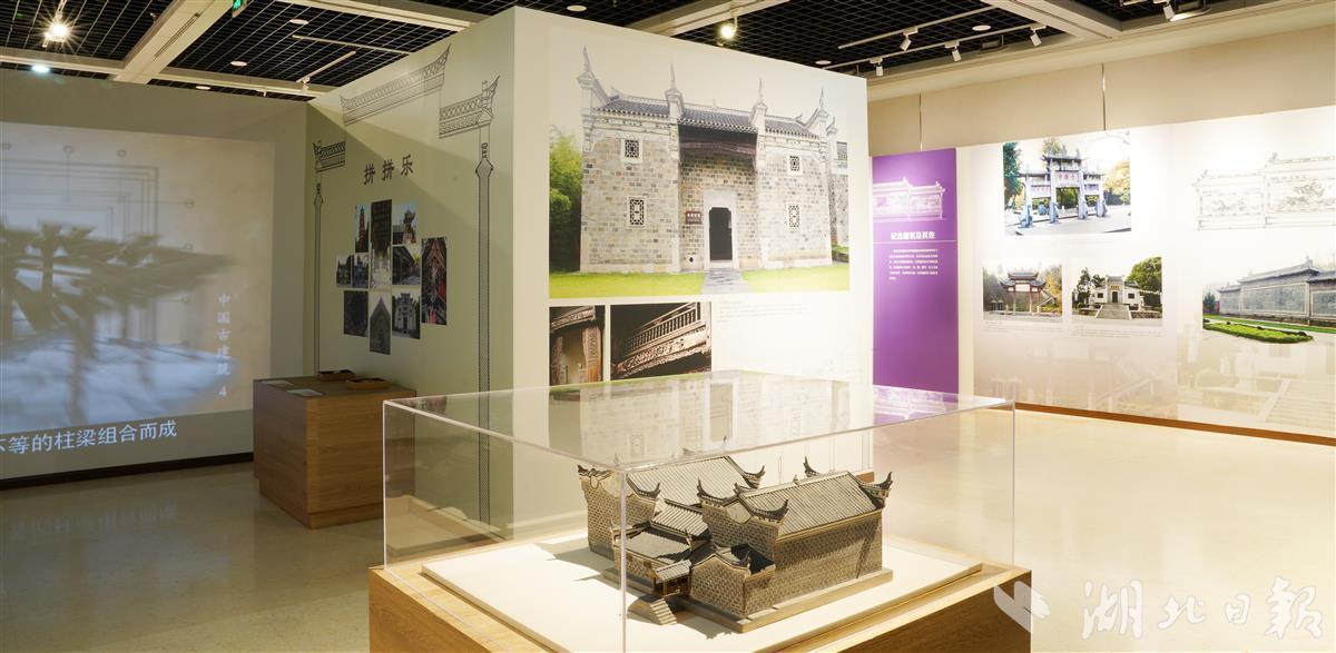 中国古代建筑经过几千年的传承,发展,形成了以木构架为主的独特建筑