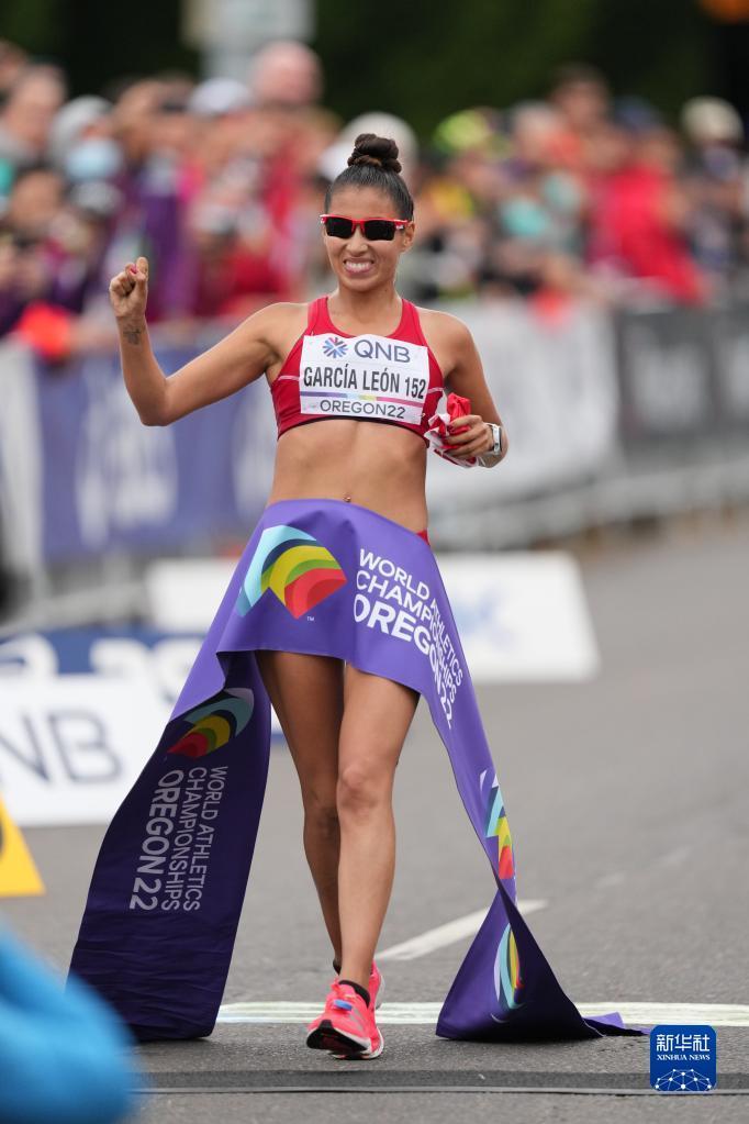 田径世锦赛女子35公里竞走秘鲁选手加西亚莱昂夺冠