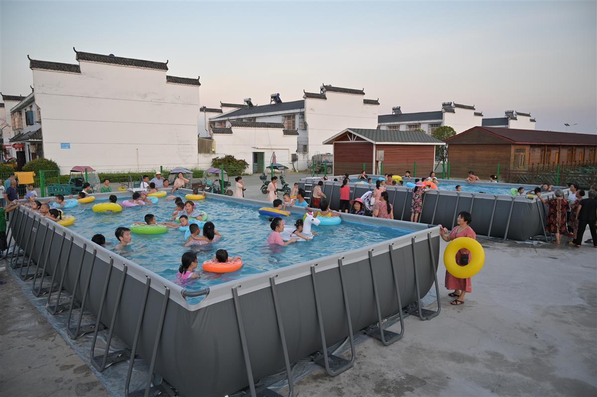 一场村湾夜话后村里建起游泳池