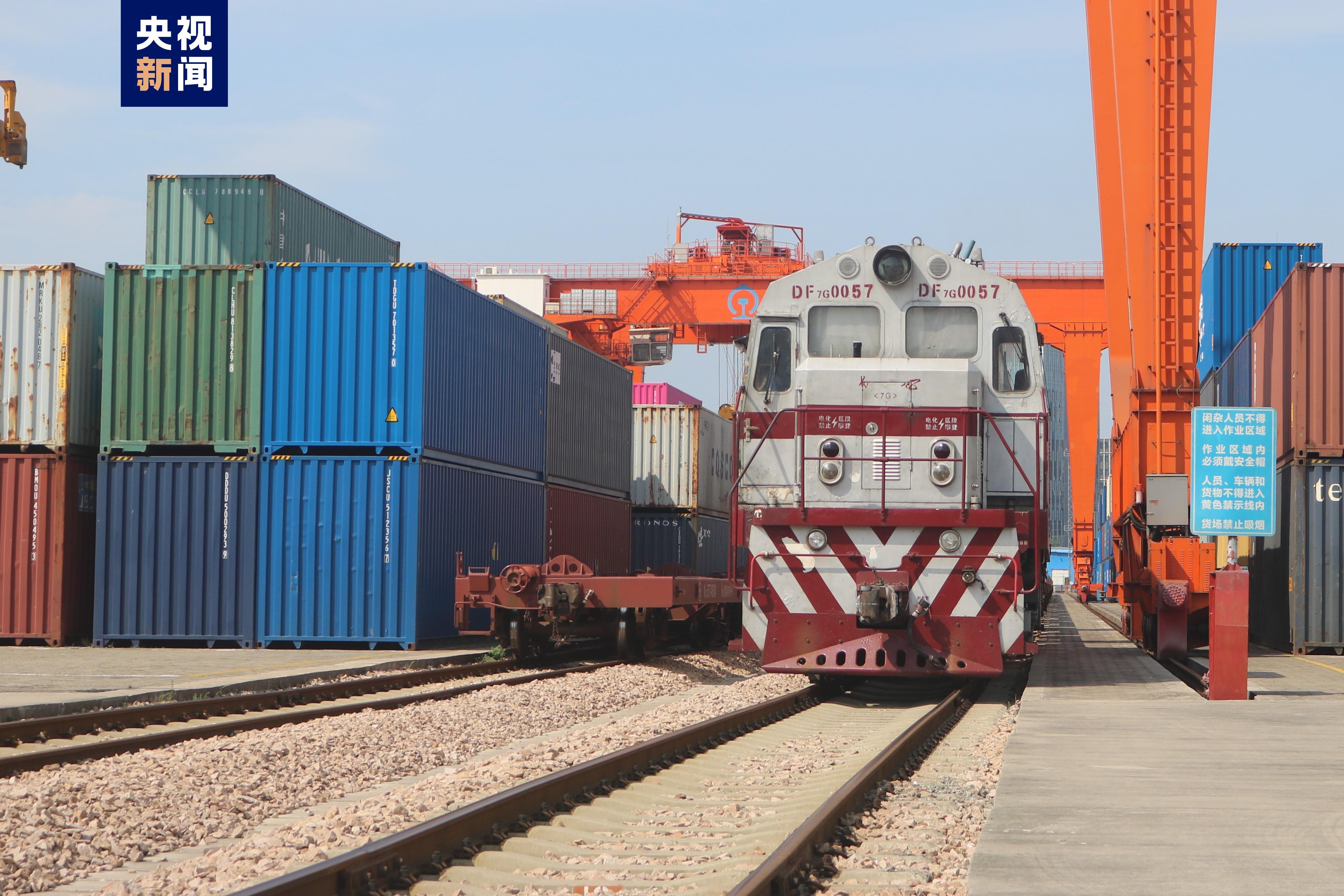 中老铁路苏州万象国际货运列车基本恢复常态化开行