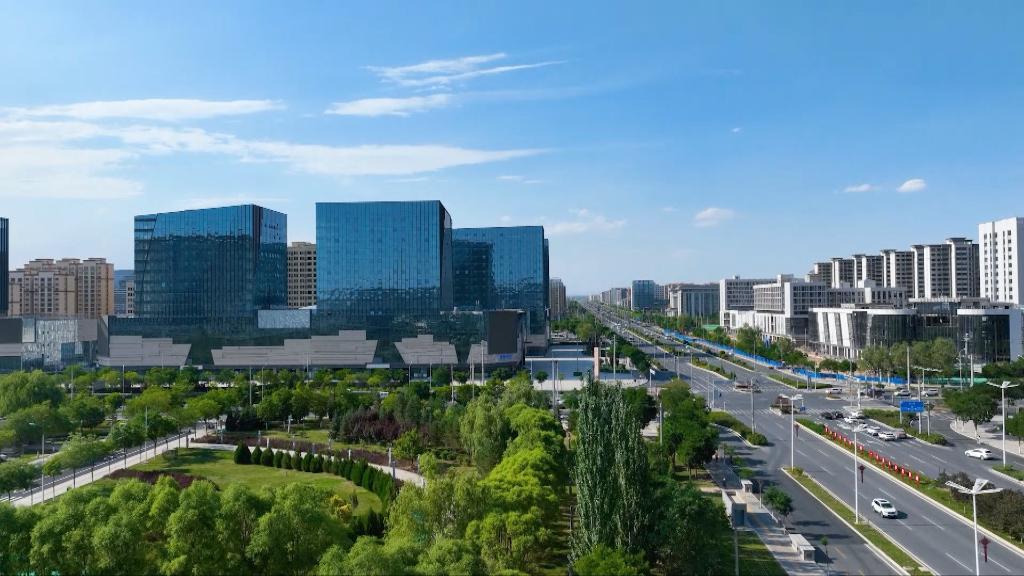 新华全媒兰州新区十年之变荒原起新城