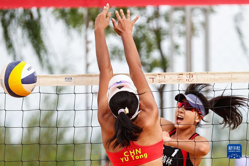 沙滩排球全国巡回赛宁夏吴忠站女子组淘汰赛新疆旺源一队不敌上海一队