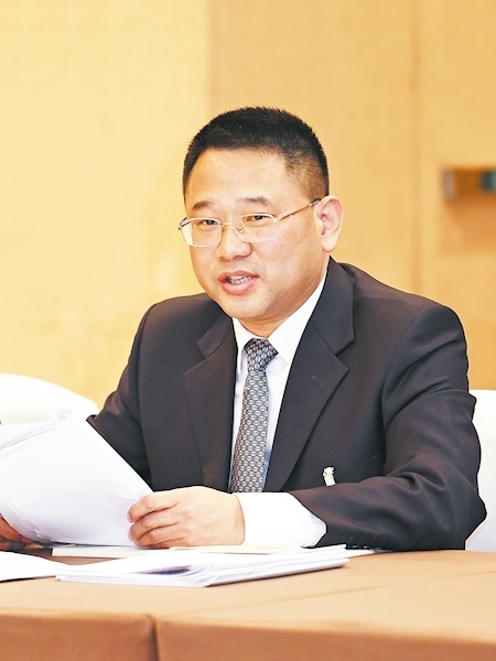 省人大代表宜都市市长 夏明海