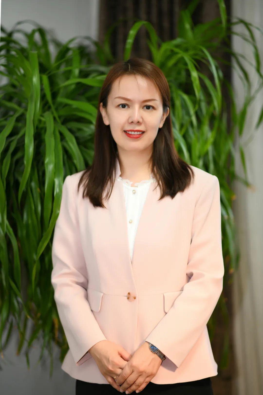 东西问丨祖力亚提司马义新疆的人权状况谁最有发言权