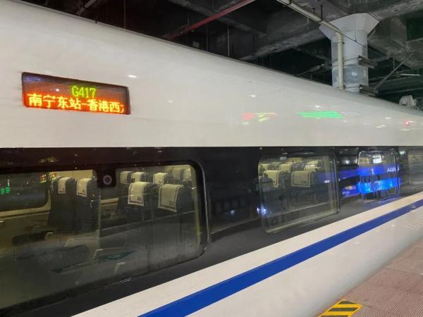 北京西至南宁的k21,z285,z5次客车全程旅时分别压缩133,32,31分钟,让