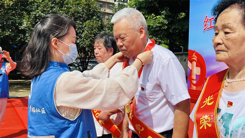 武昌區白沙洲街道舉辦慶祝建黨102週年文藝匯演-荊楚網-湖北日報網