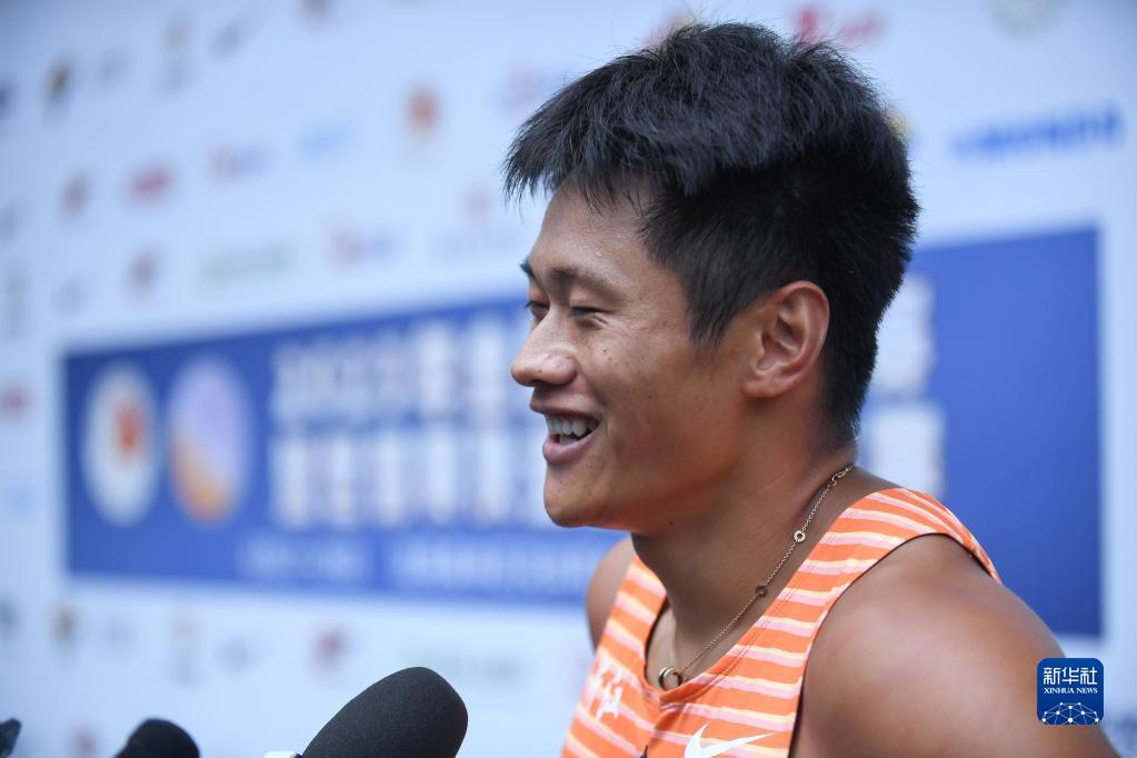 田径全国冠军赛谢震业晋级男子100米决赛