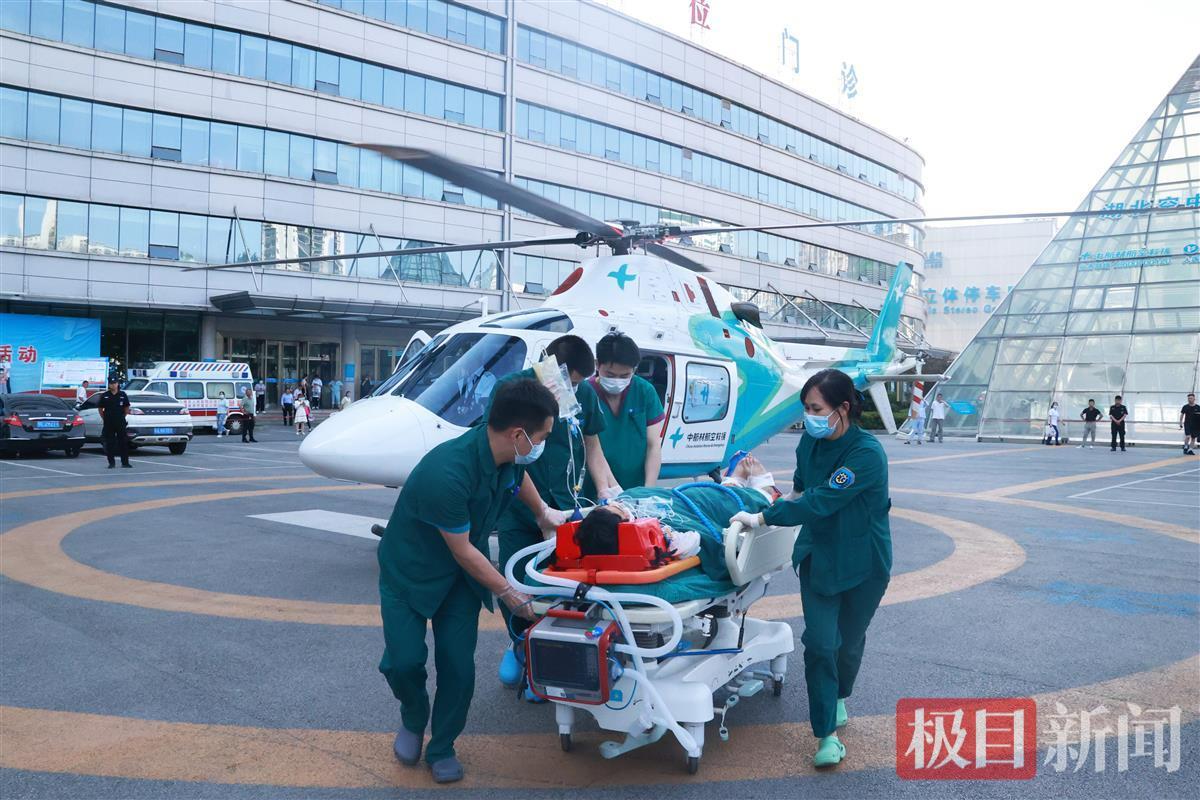 空中120转运：跨越时空的生命桥梁