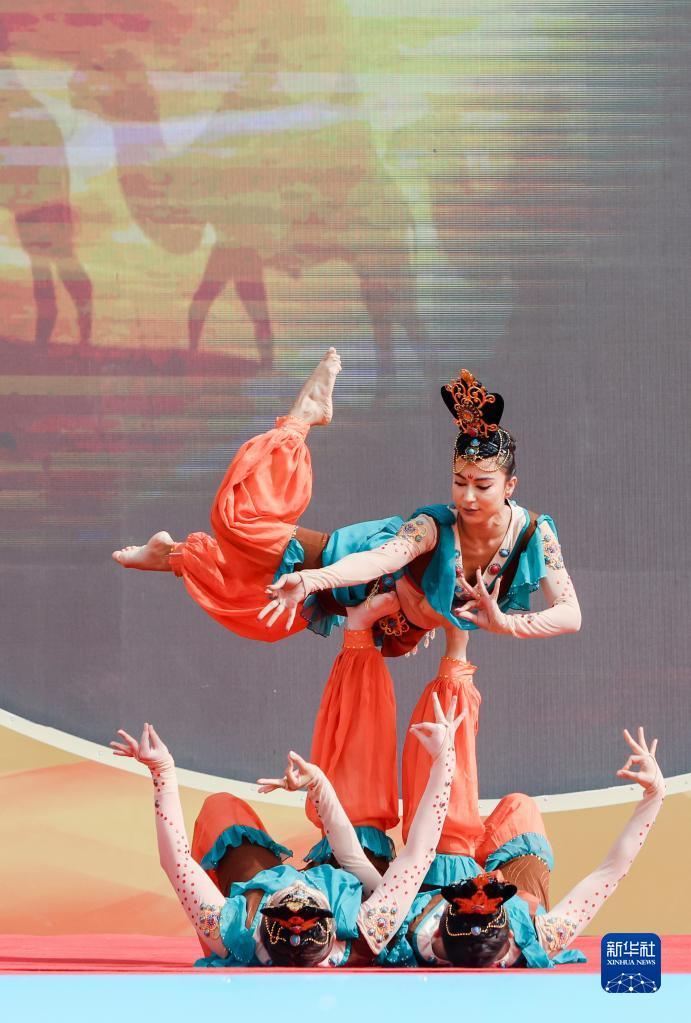 第十九届多浪龟兹文化旅游节开幕