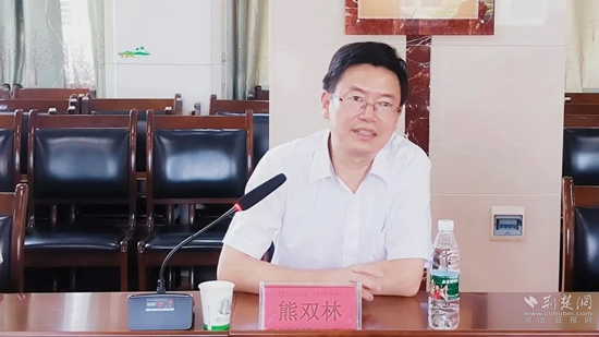 黄冈市中心医院党委书记熊双林,副院长毛伟明,副院长