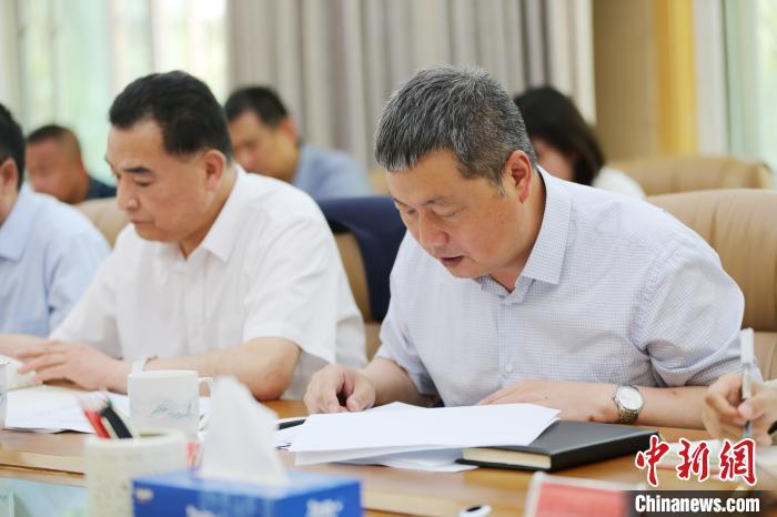 谢宝恩介绍,青海省将年度中央财政衔接资金的66%用于乡村产业发展