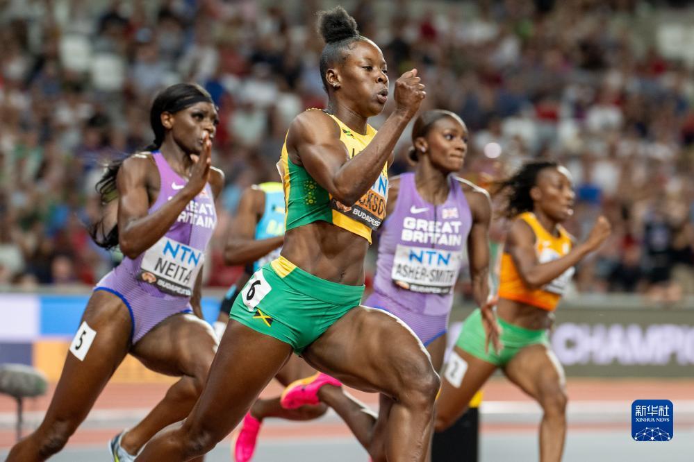 田径世锦赛女子200米牙买加选手创赛会纪录夺冠