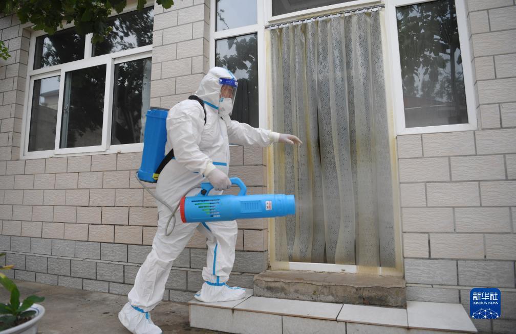 新华全媒丨河北涿州有序开展防疫消杀工作