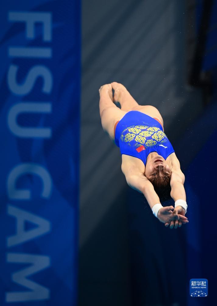 成都大运会丨跳水女子10米台王伟莹张蕊晋级决赛