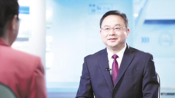 孙兵接受湖北日报全媒记者专访.