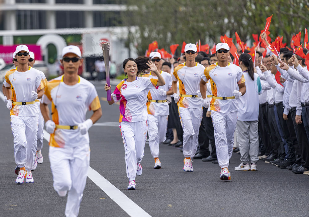 杭州亞運會杭州亞運會火炬在臺州傳遞