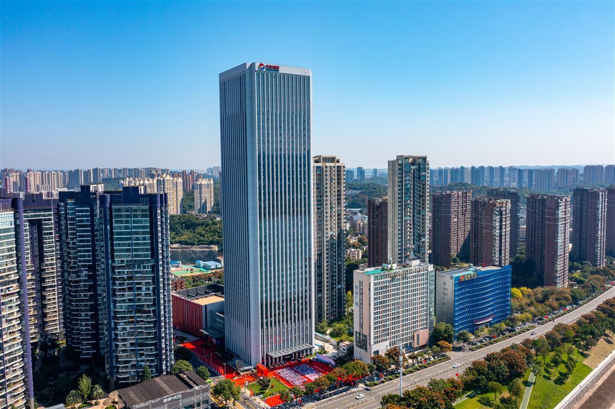 湖北宜昌滨江再添新地标兴发大厦正式投运