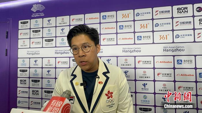 霍启刚点赞小青荷