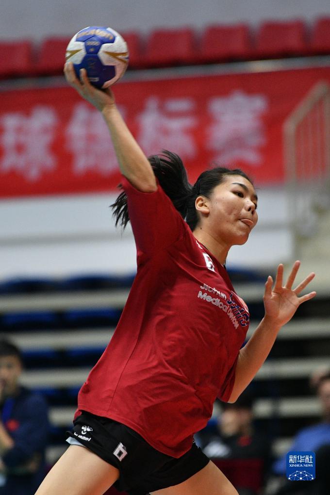 手球全国女子锦标赛江苏队晋级四强