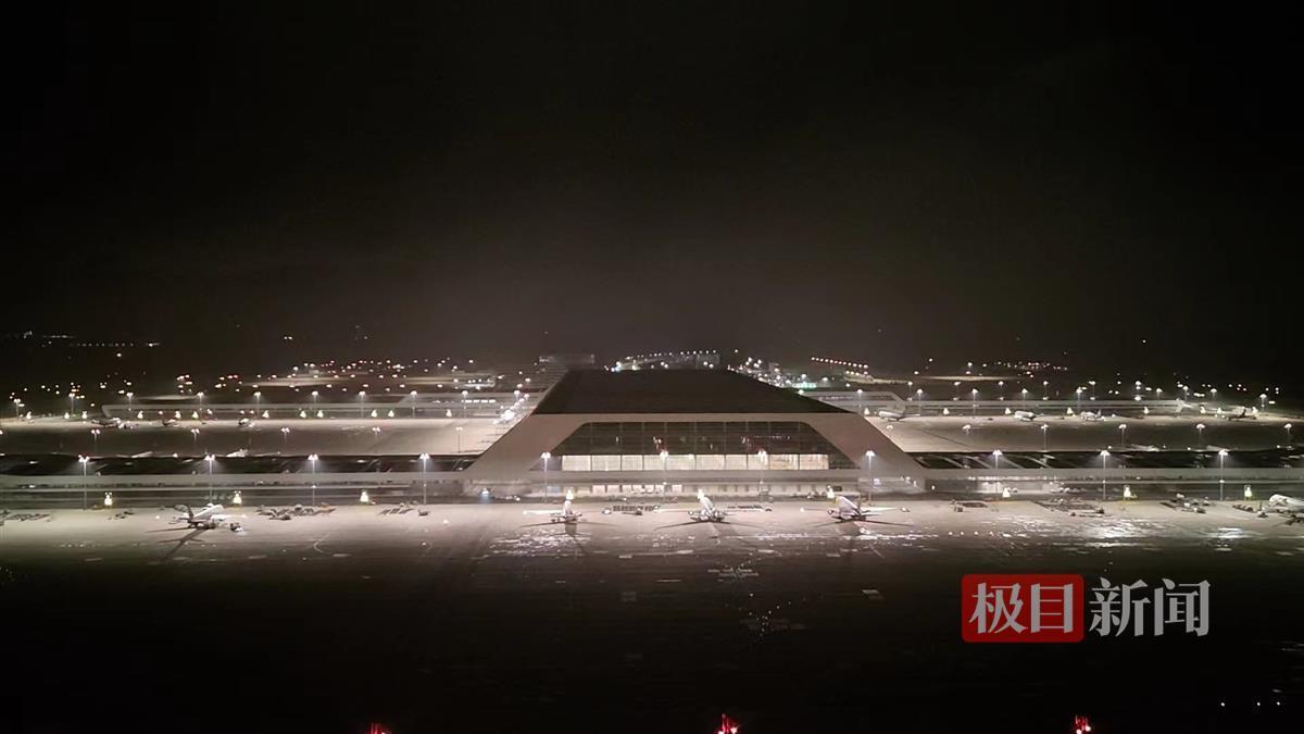 鄂尔多斯机场图片夜景图片