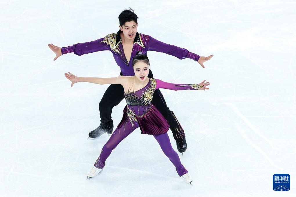 全冬会花样滑冰公开组团体赛冰舞韵律舞赛况