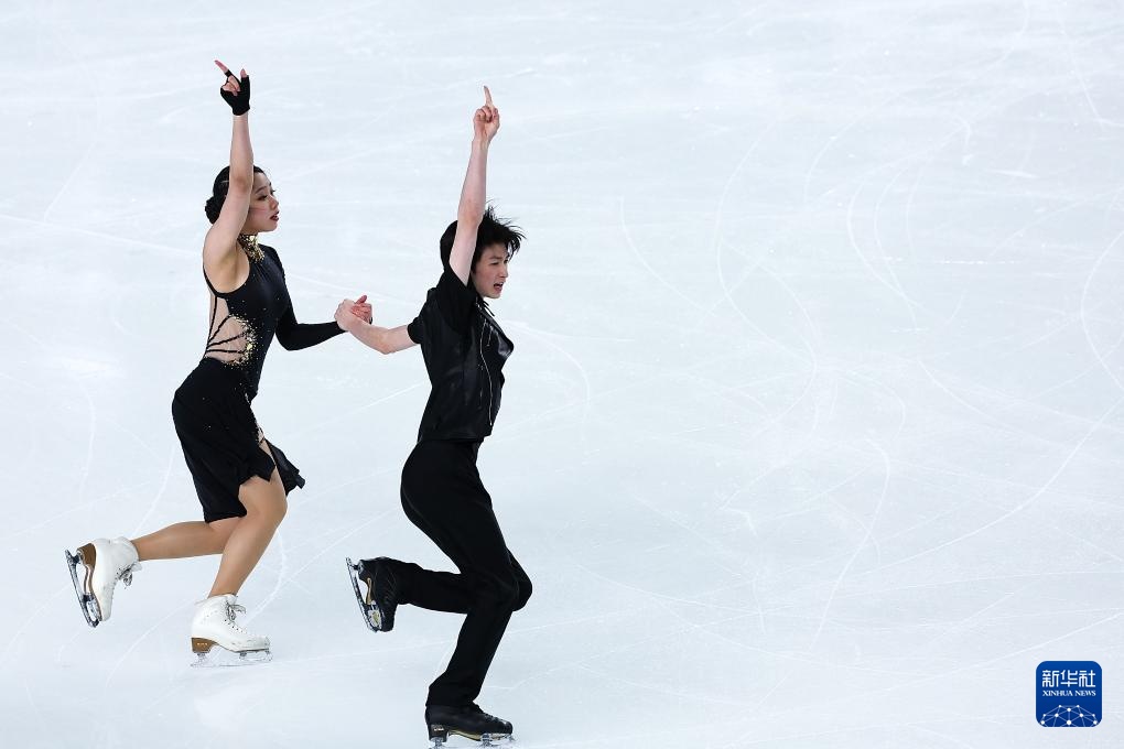 全冬会花样滑冰公开组团体赛冰舞韵律舞赛况