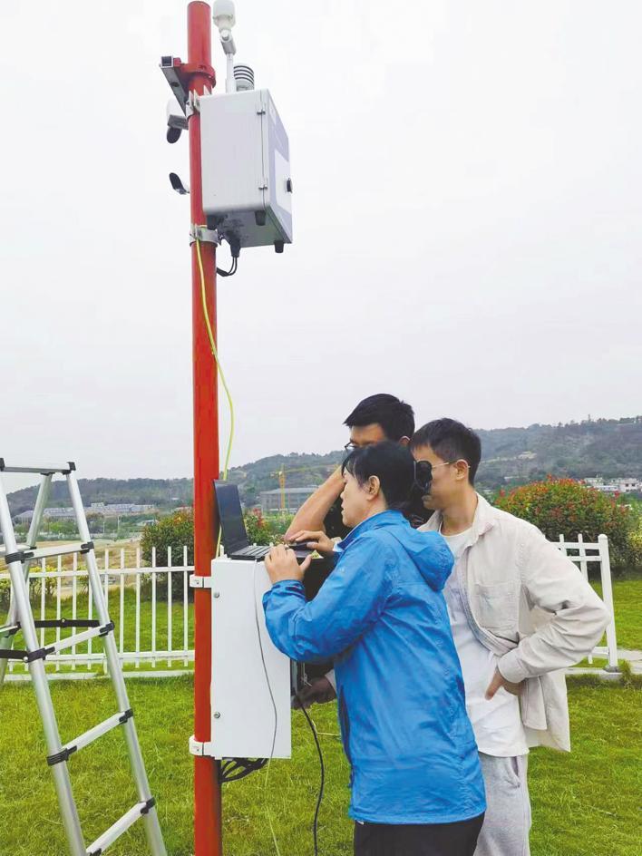 在海拔1337米的黄冈国家天气雷达站绽放芳华把脉风云问诊气象