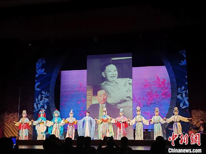 台湾梅派弟子魏海敏盼更多年轻人传承梅派艺术