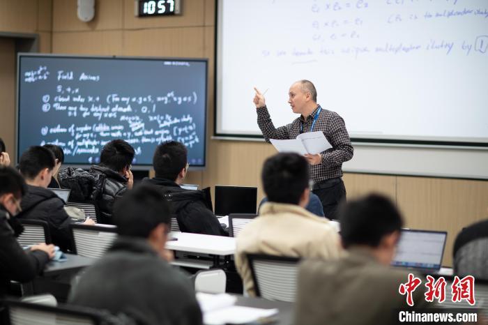 西湖大学新增数学与应用数学人工智能两个本科专业